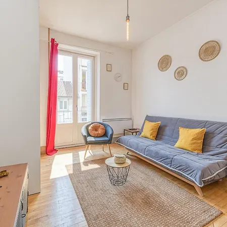 Le Positif ¶ Gare¶ Confort¶ Spacieux Apartment